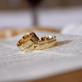 Abp Jędraszewski: życie małżeńskie powinno być budowane na Bogu
