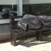 USA: policja wezwana do rzeźby bezdomnego Jezusa