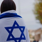 Antysemityzm rośnie, ale „uchodzi na sucho” mniejszościom etnicznym – donosi „Le Figaro”
