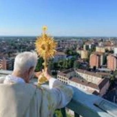 Budapeszt: adoracja i męczennicy Eucharystii w centrum kongresu