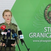 Por. Michalska: służby białoruskie rzucały w nas czym się dało, a cudzoziemcy wyrywali metalowe słupki