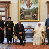 Prezydent Fidżi u Papieża: mój kraj zaczyna znikać pod wodą