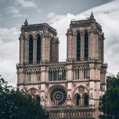 Abp Urlich: katedra Notre-Dame to miejsce spotkania z Bogiem