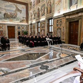 Papież do seminarzystów: trzy istotne elementy formacji do kapłaństwa to dialog, komunia i misja
