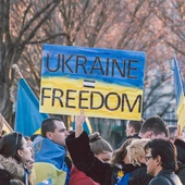 Abp Gallagher: sprawiedliwy pokój to wycofanie Rosjan z Ukrainy