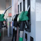 Po wielu tygodniach spadków na stacjach mogą pojawić się pierwsze podwyżki cen paliw