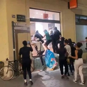Zamieszki i rabowanie sklepów w Montpelier (Francja)