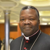 Szokujące wyznanie biskupa: masoneria korumpuje Afrykę, bez niej nie zrobisz kariery