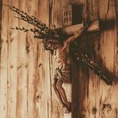 Wojewoda lubelski tłumaczy się ze zdjęcia krzyża i przeprasza urażonych
