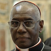 Kard. Sarah: byłem dumny słysząc biskupów afrykańskich odrzucających tekst „Fiducia supplicans”