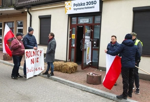 Protesty rolnicze przed biurami posłów w całej Polsce, m.in. pod biurem Marszałka Sejmu