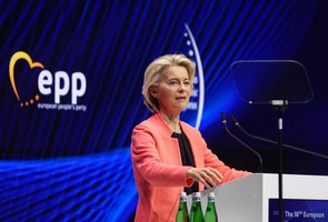 Wycofanie art.7, przedstawienie planu dla Europy. Ursula von der Leyen z wizytą w Polsce