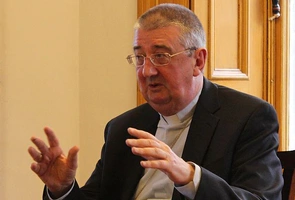 Irlandia: arcybiskup Dublina wzywa do odrzucenia przemocy