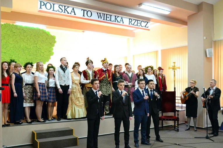 Koncert kolęd pod patronatem biskupa Jana Kopca oraz senatora Krystiana Probierza