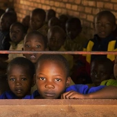 Poznań: akcja „Woreczek ryżu” na szkołę w Rwandzie