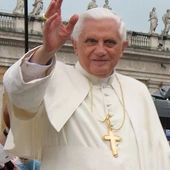 Papież-senior Benedykt XVI: 90. urodziny