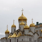 Rosja: Walka o wolny Poniedziałek Wielkanocny