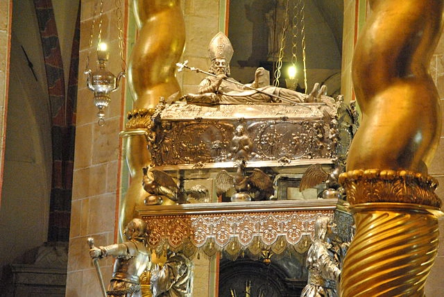 Relikwiarz św. Wojciecha w katedrze Gnieźnieńskiej