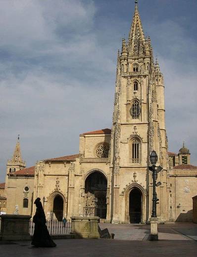 Hiszpania. Katedra w Oviedo.