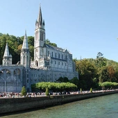 Papież do żołnierzy pielgrzymujących do Lourdes