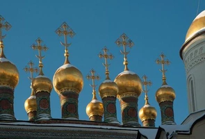 Rosja: trwa nadzwyczajna peregrynacja relikwii św. Mikołaja