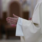 Papież: kapłan traci życie dla Boga i ludzi