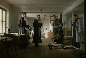 Kadr z filmu „Dwie Korony”