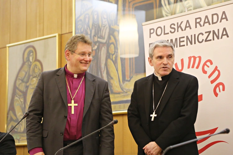 od lewej: bp Jerzy Samiec, bp Krzysztof Nitkiewicz opoka.photo