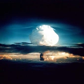 Papież potępia grożenie bronią atomową i samo jej posiadanie