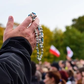 Bądźmy dumnymi i radosnymi Polakami - przeor Jasnej Góry w Dniu Niepodległości