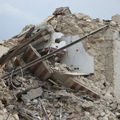 Papież modli się za ofiary trzęsienia ziemi w Iraku i Iranie