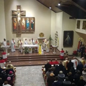 Diecezja Gliwicka: Wprowadzenie relikwii św. Jana Pawła II w Rusinowicach