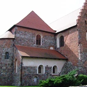 Zespół dawnego klasztoru norbertanek w Strzelnie na liście Pomników Historii