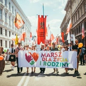 Tysiące osób na Marszach dla Życia i Rodziny w całej Polsce