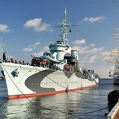 Gdynia: uroczystości pogrzebowe bohaterów Marynarki Wojennej