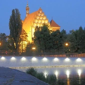 Bydgoszcz: 400 tys. zł z budżetu państwa na renowację ołtarza katedry