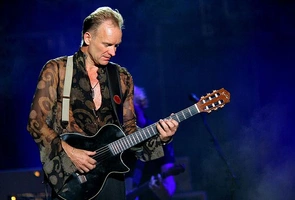 Sting - piosenkarz i były ministrant - spotkał się z papieżem