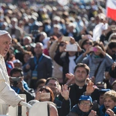 Papież pozdrowił polskich uczniów i nauczycieli