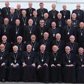 Drugi dzień obrad biskupów