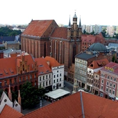 Toruń: od laboratorium wiary do rabanu w Kościele
