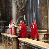 Abp Jędraszewski przy grobie Jana Pawła II w Rzymie: Patrzmy na Jezusa!
