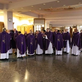 Licheń: Konwent prowincjalny Zgromadzenia Księży Marianów