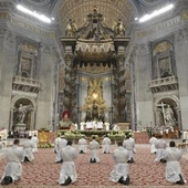 Papież wyświęcił 19 kapłanów, 8 związanych z neokatechumenatem