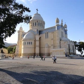 Abp Teissier: w Algierii muzułmanie współpracują z katolikami