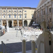 Papież w Camerino: nie zapominajmy o tych, którzy są w trudności