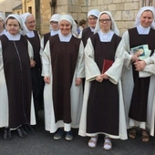 Radość życia monastycznego z siostrami z Zespołem Downa