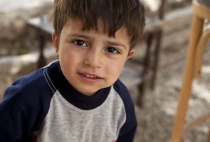 Aleppo: projekt pomocy dzieciom „Nazwisko daje przyszłość”