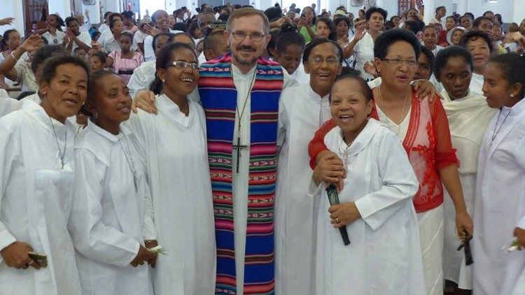 Misyjna posługa o. Zdzisława Grada SVD na Madagaskarze