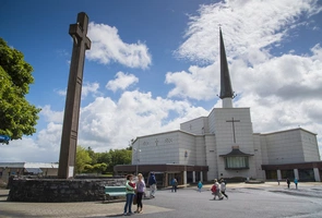 Irlandia: Kościół po raz pierwszy uznał uzdrowienie w Konck
