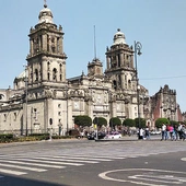 Próba podpalenia katedry w Meksyku